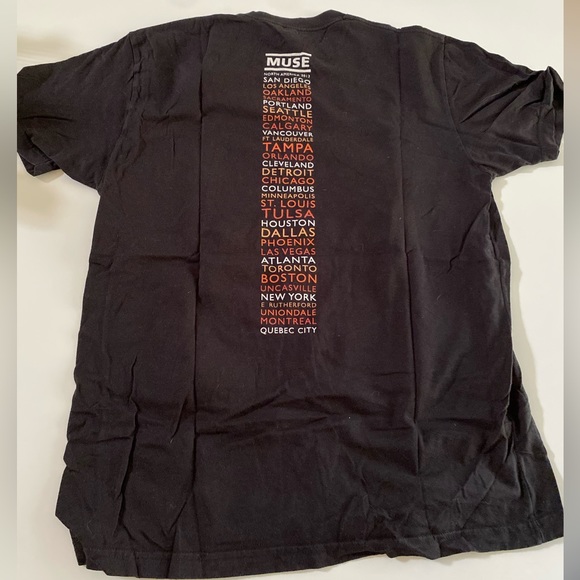 Muse Resistance tour t-shirt - Picture 2 of 2